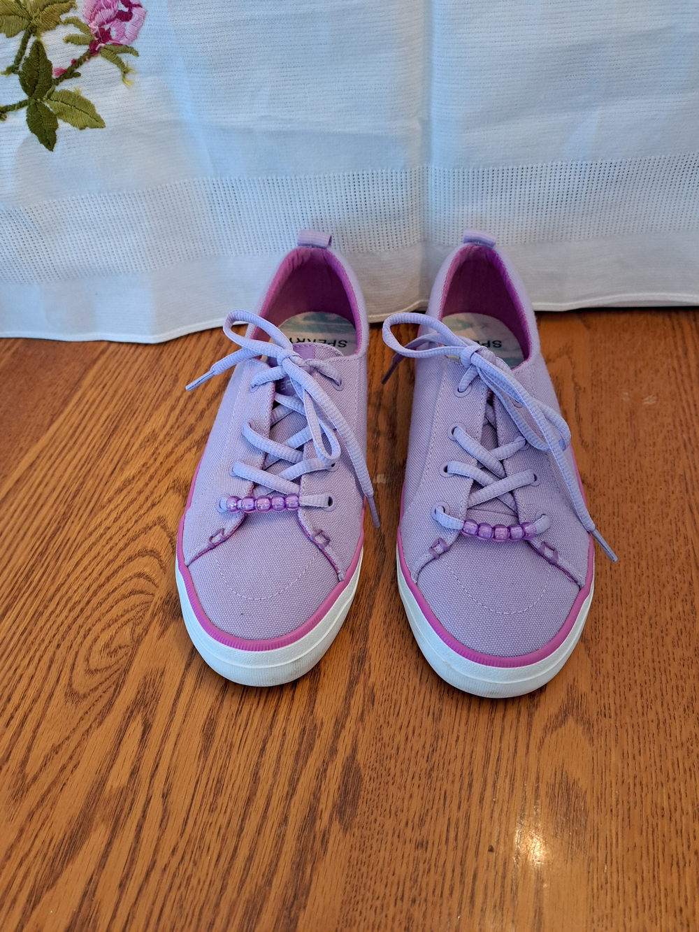 ❤️5/$25❤️Sperry Lavender Canvas Sneakers with Pink Trim